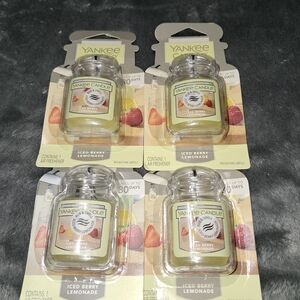 Yankee Candle Iced Berry Lemonade Scented Jar